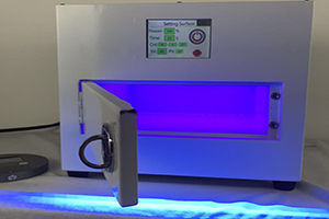 Проучване на процеса на UV покритие